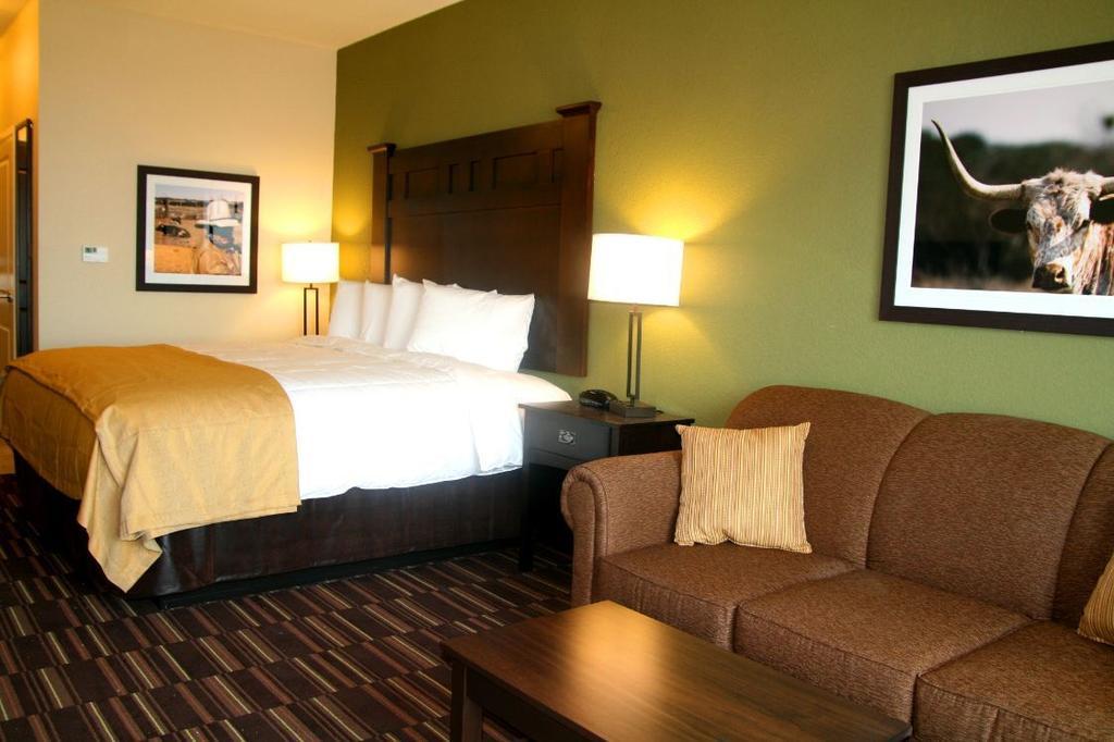 Comfort Inn & Suites Beeville Номер фото